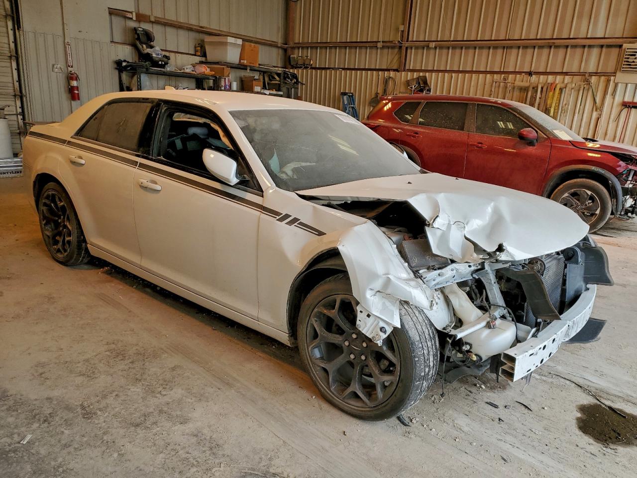 2019 CHRYSLER 300 S photo 4