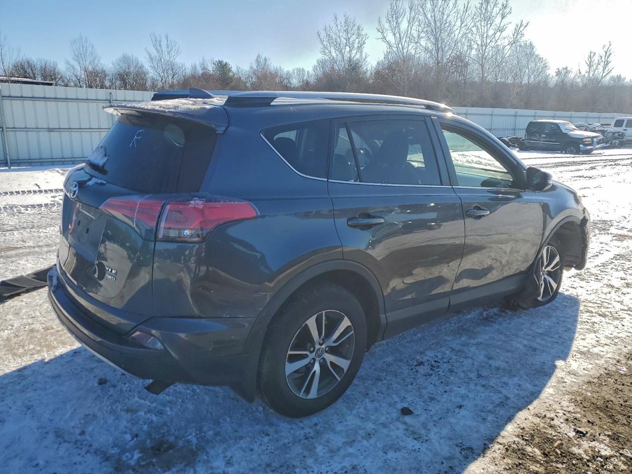 2018 TOYOTA RAV4 ADVENTURE photo 5