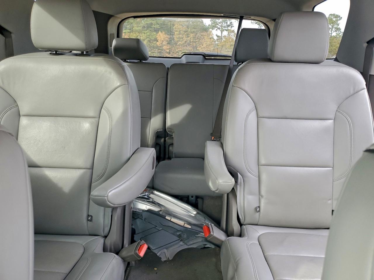 2019 CHEVROLET TRAVERSE LT photo 10