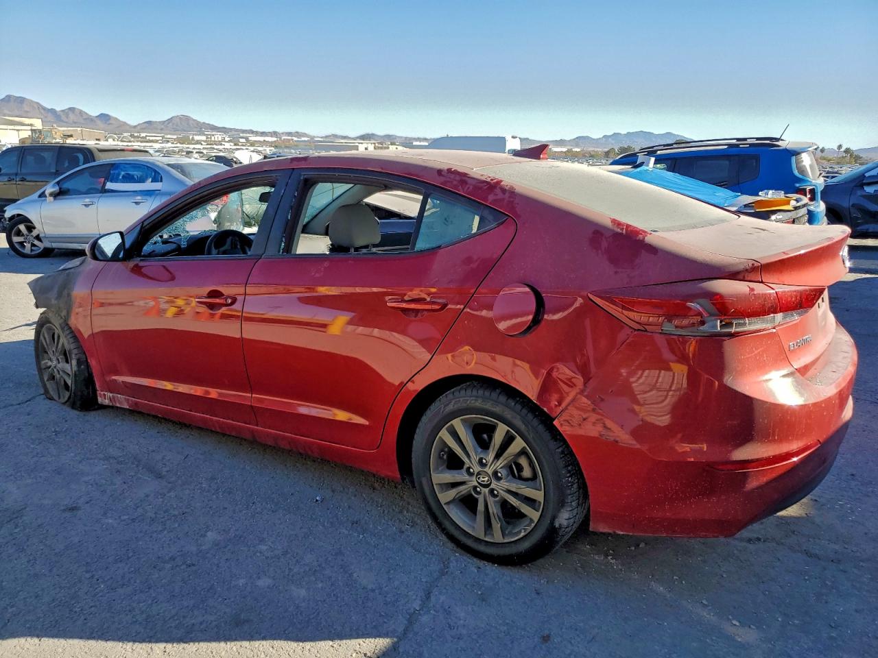 2018 HYUNDAI ELANTRA SEL photo 2
