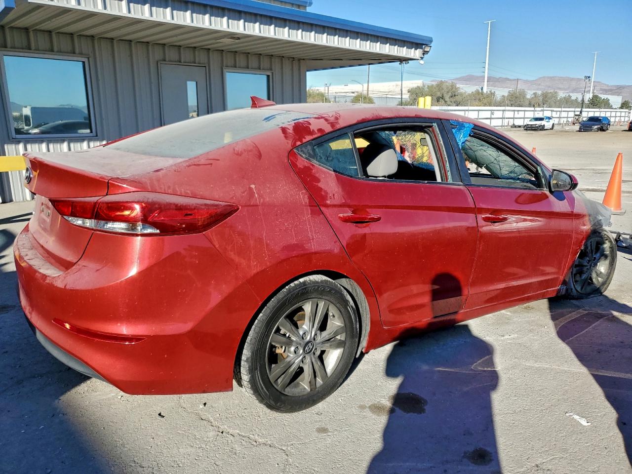 2018 HYUNDAI ELANTRA SEL photo 3