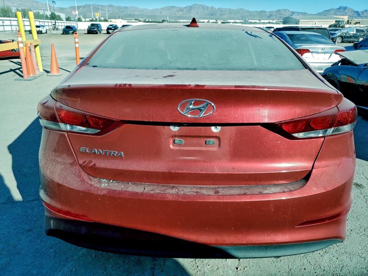 2018 HYUNDAI ELANTRA SEL photo 6