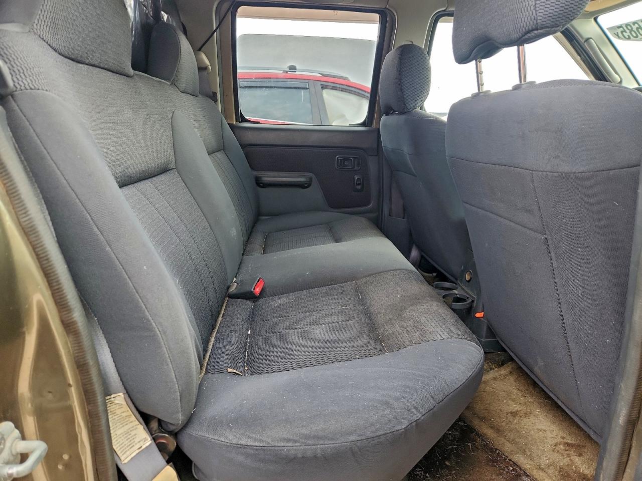 2002 NISSAN FRONTIER CREW CAB XE photo 10