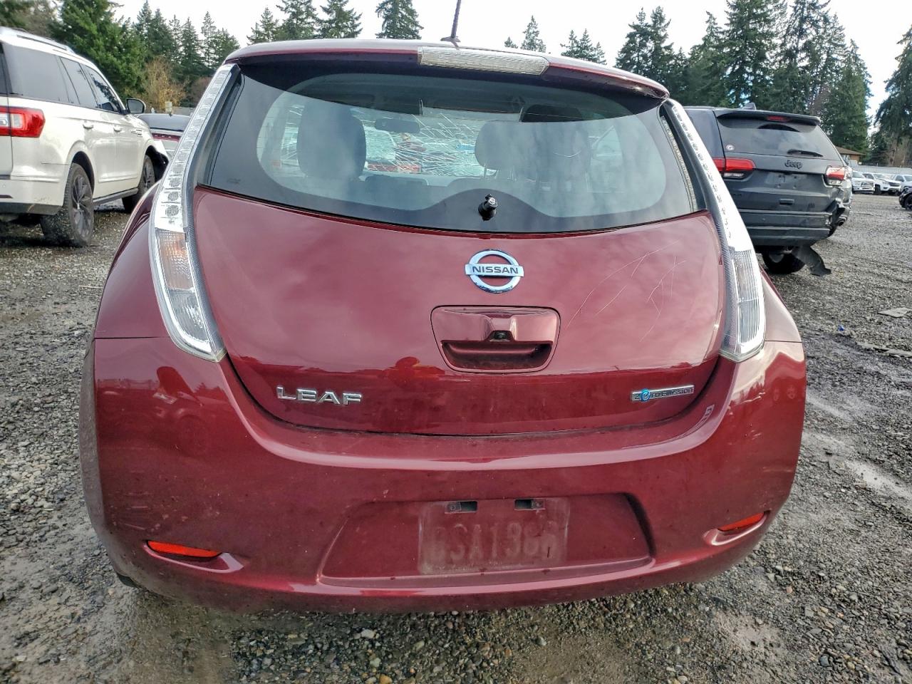 2017 NISSAN LEAF S photo 11