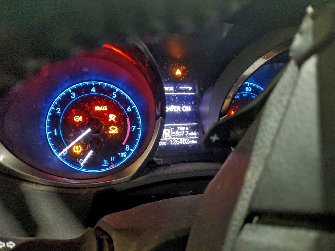 2016 TOYOTA COROLLA L photo 25