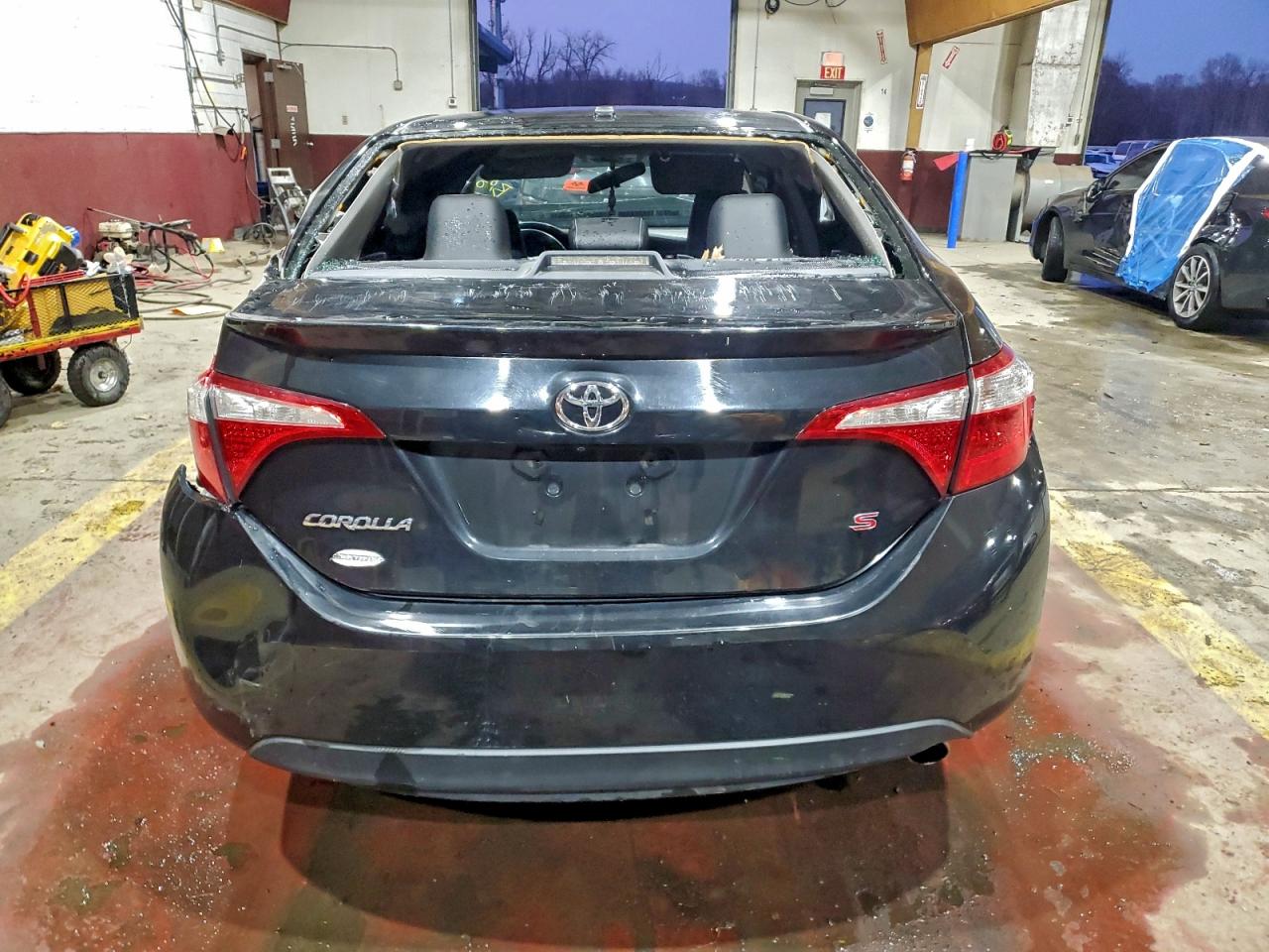 2016 TOYOTA COROLLA L photo 16
