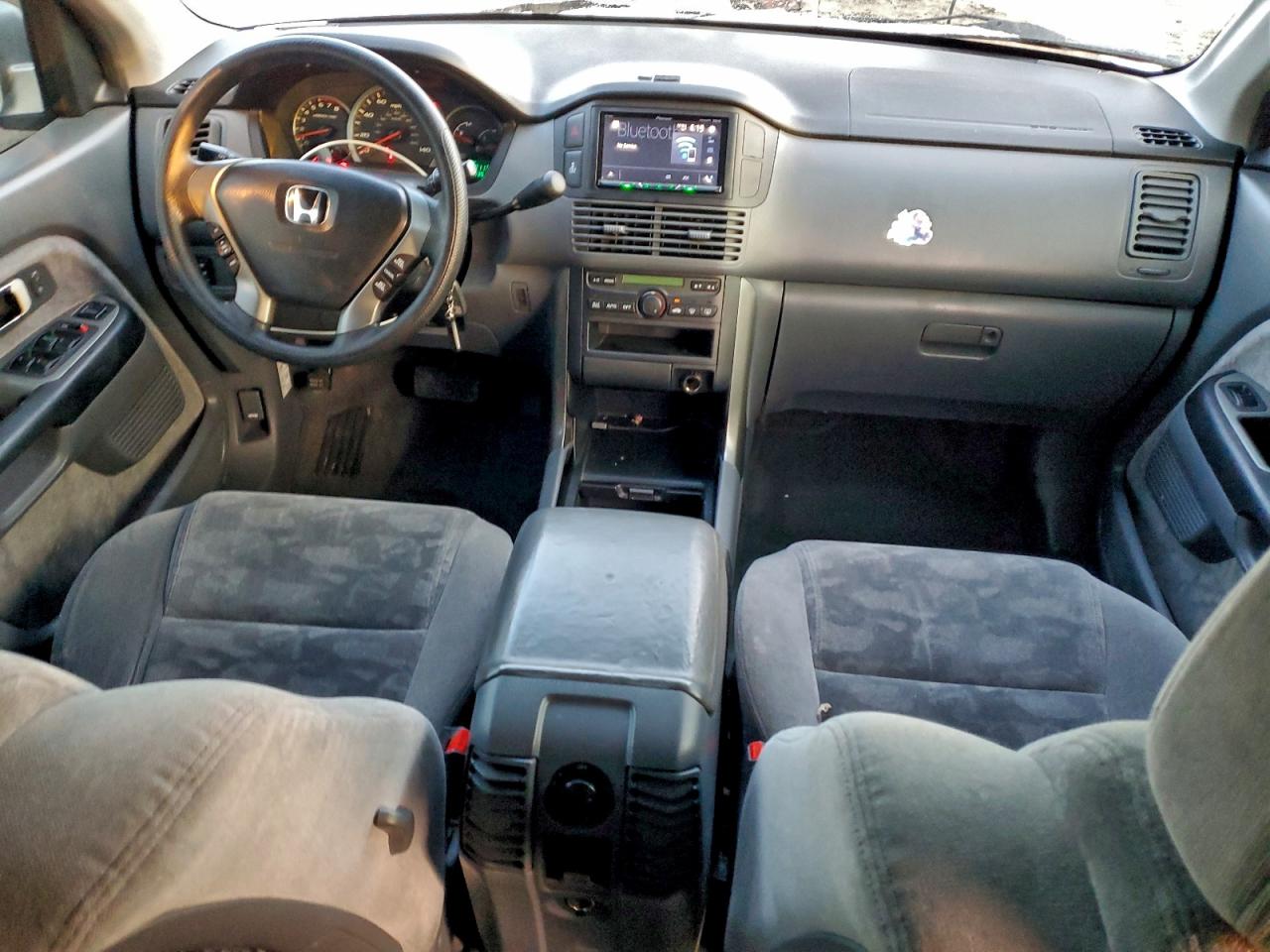 2004 HONDA PILOT EX photo 22