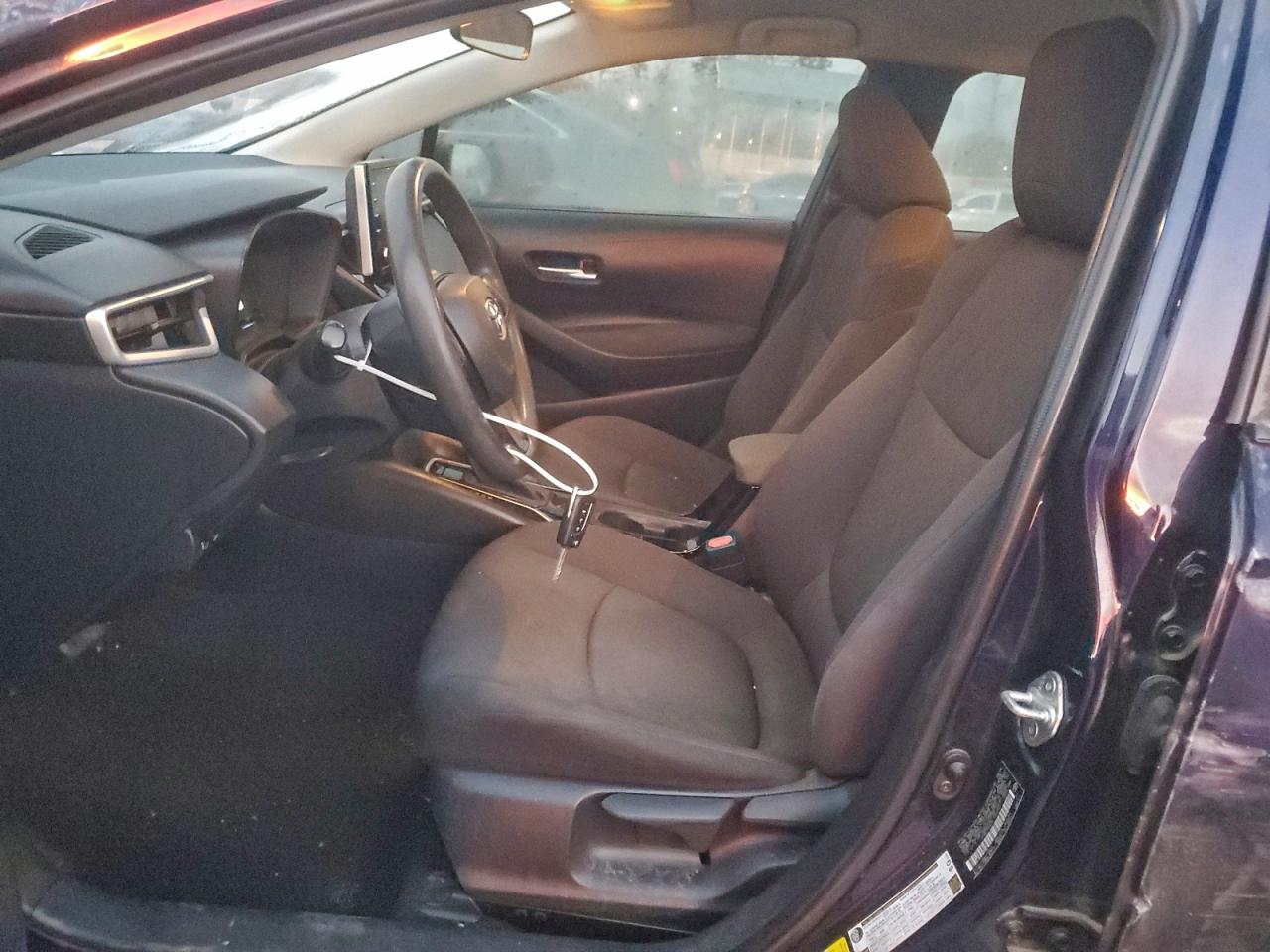 2020 TOYOTA COROLLA LE photo 7