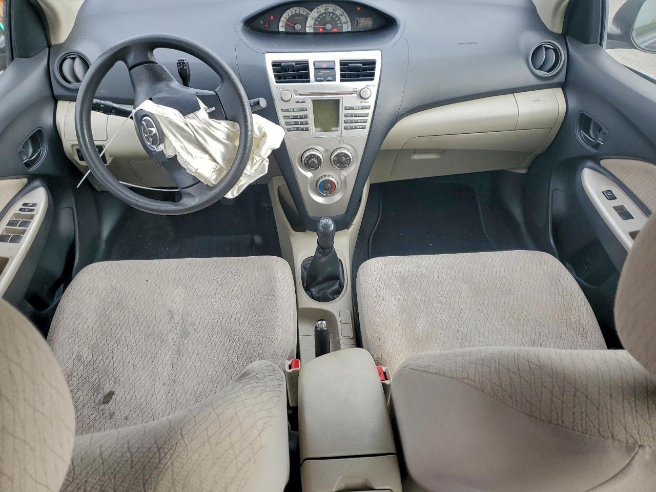 2008 TOYOTA YARIS photo 22