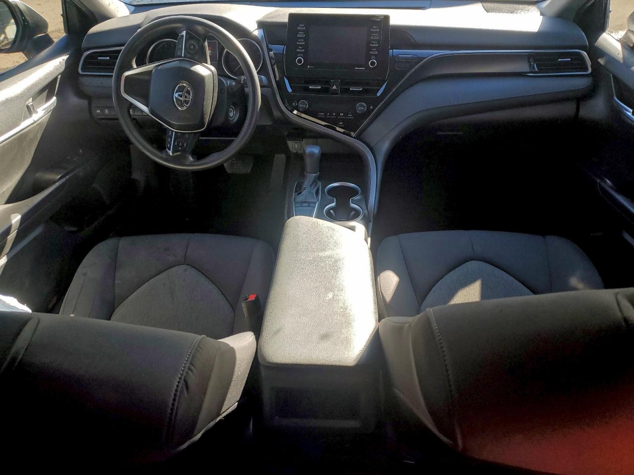 2023 TOYOTA CAMRY LE photo 8