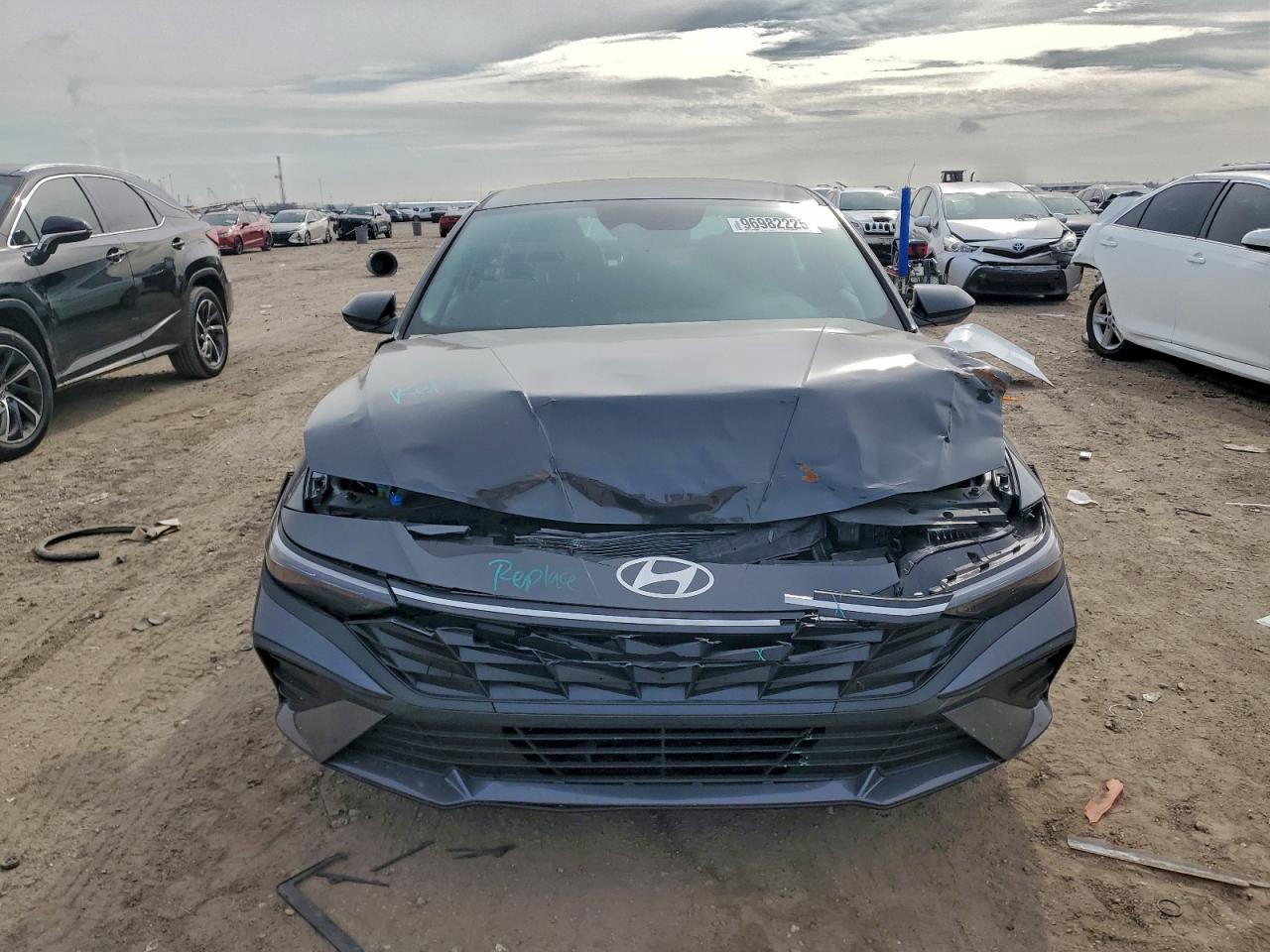 2025 HYUNDAI ELANTRA SEL SPORT photo 5