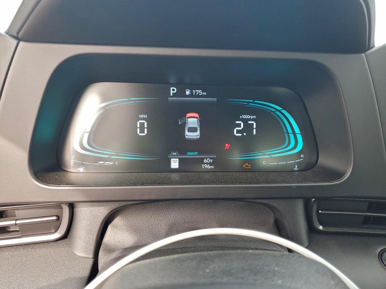 2025 HYUNDAI ELANTRA SEL SPORT photo 9