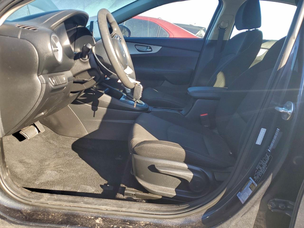 2023 KIA FORTE LX photo 19