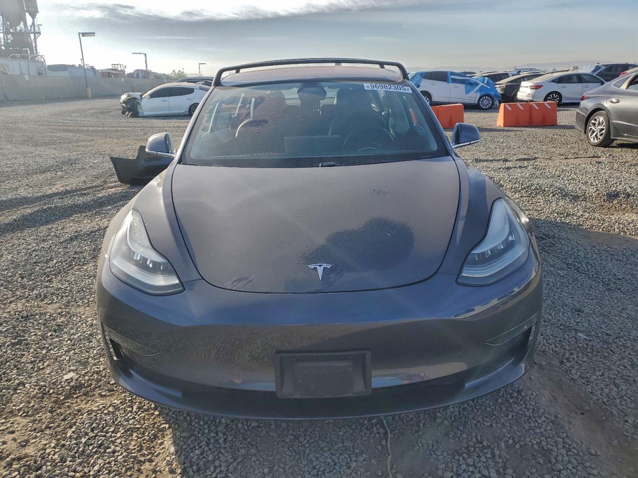2018 TESLA MODEL 3 photo 5
