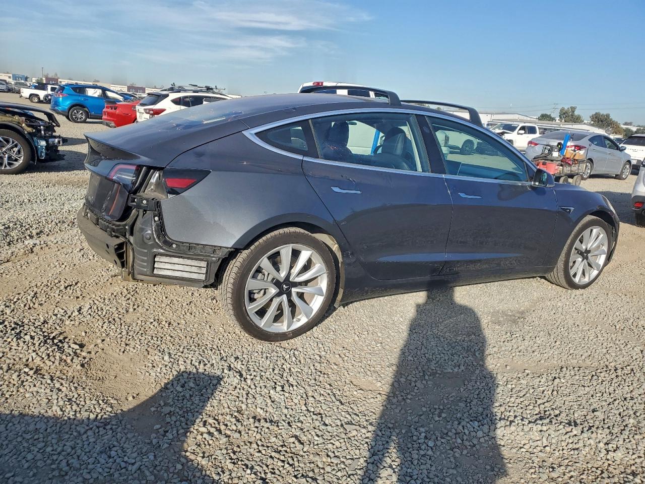 2018 TESLA MODEL 3 photo 3