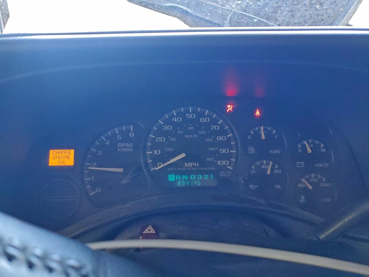 2002 CHEVROLET SUBURBAN K1500 photo 9