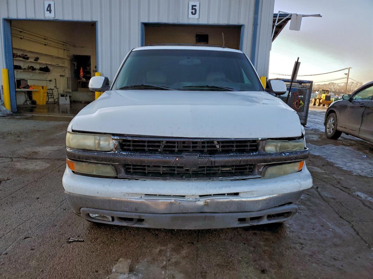2002 CHEVROLET SUBURBAN K1500 photo 5