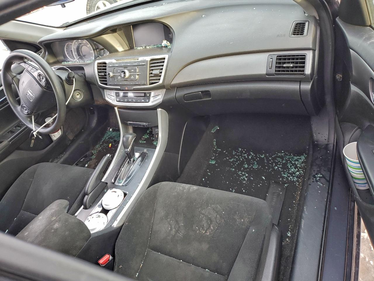 2013 HONDA ACCORD LX photo 8