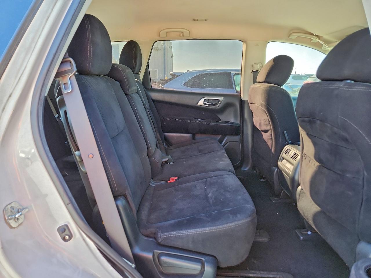 2013 NISSAN PATHFINDER S photo 21