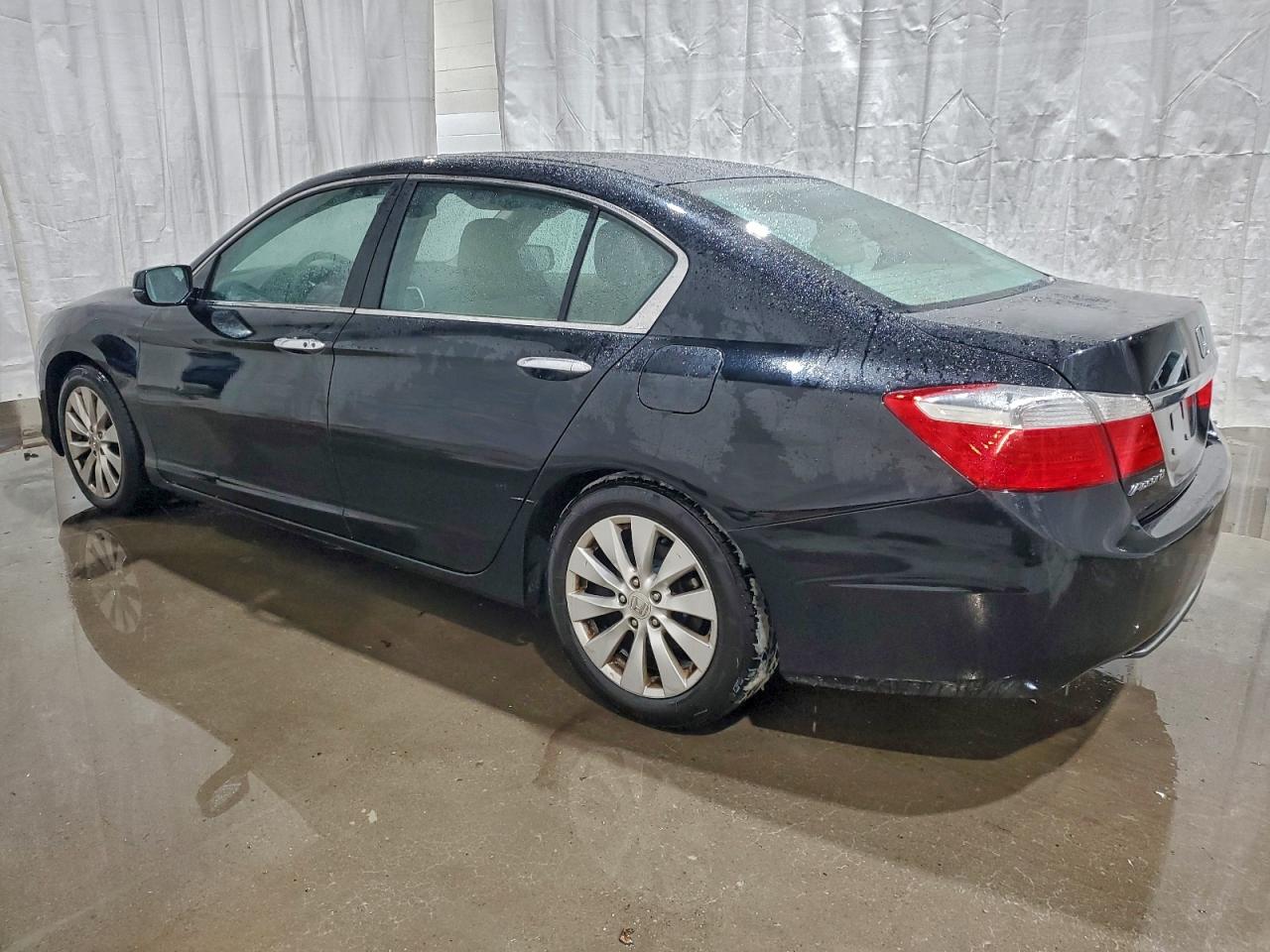 2015 HONDA ACCORD EX photo 2