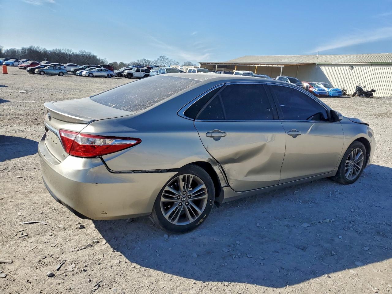 2017 TOYOTA CAMRY LE photo 7