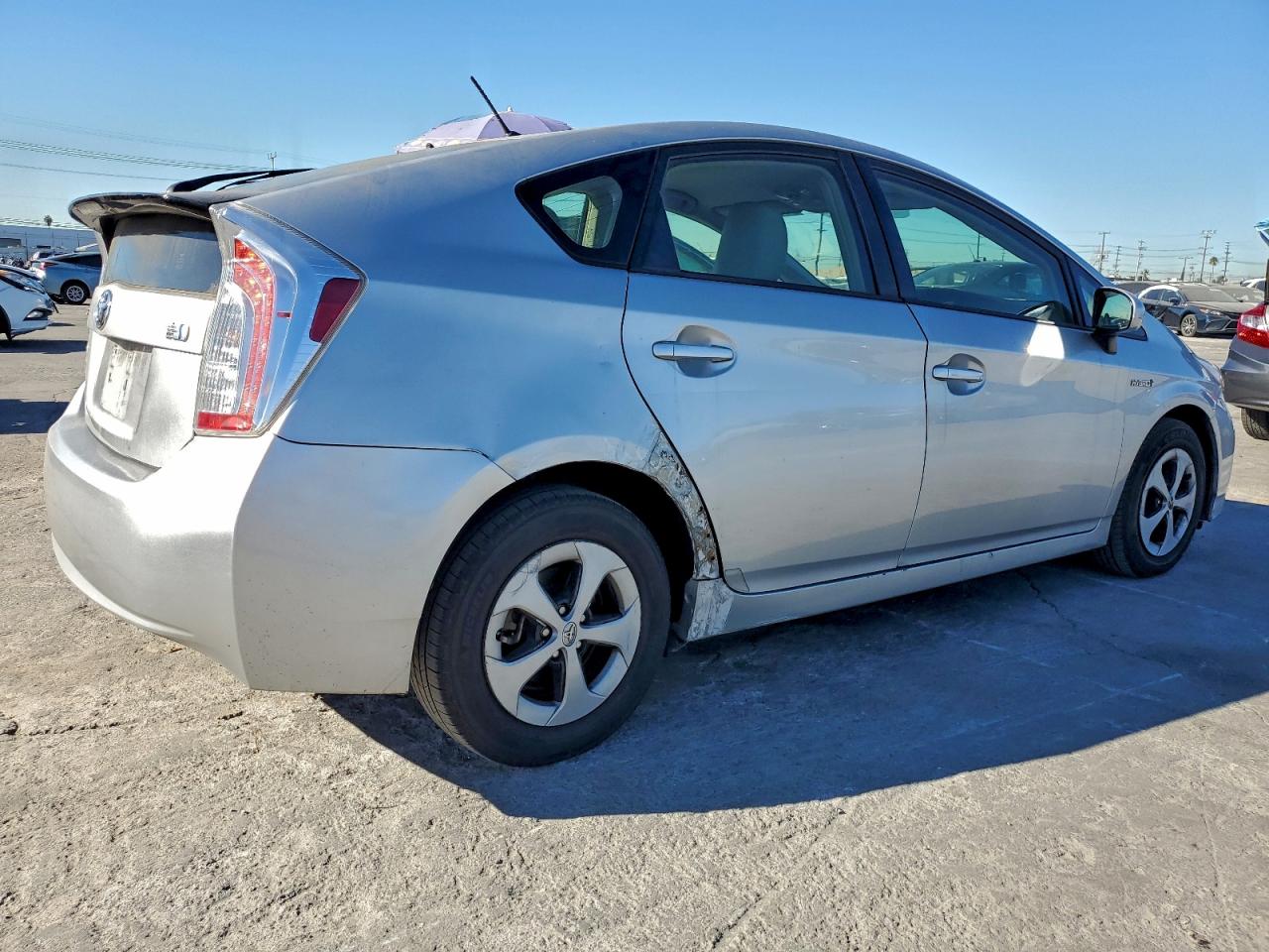 2014 TOYOTA PRIUS photo 3