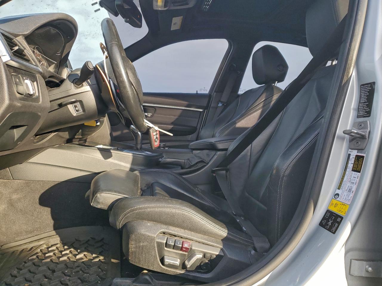2017 BMW 330 XI photo 19