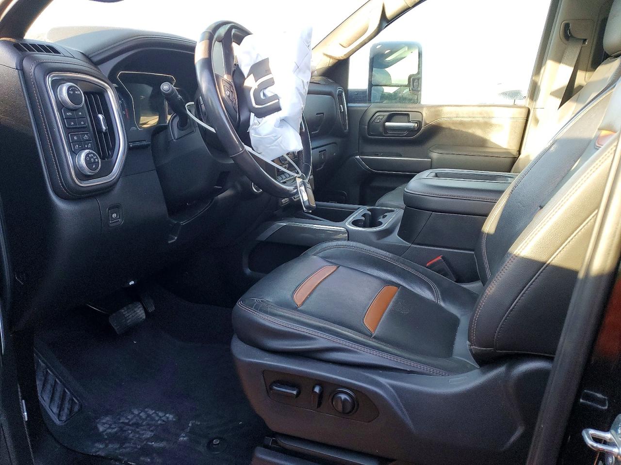 2020 GMC SIERRA K2500 AT4 photo 19
