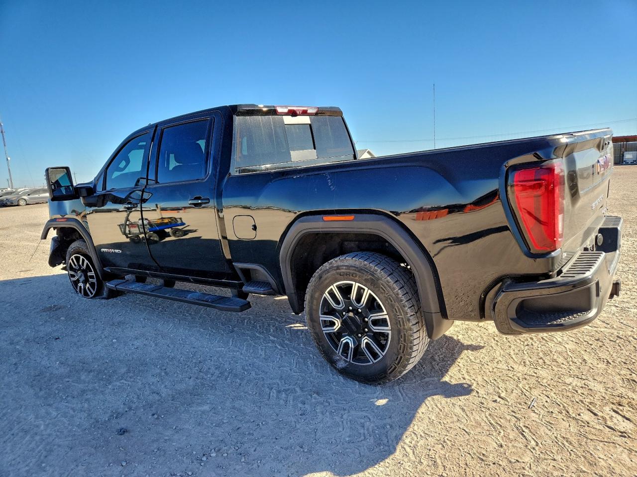 2020 GMC SIERRA K2500 AT4 photo 4