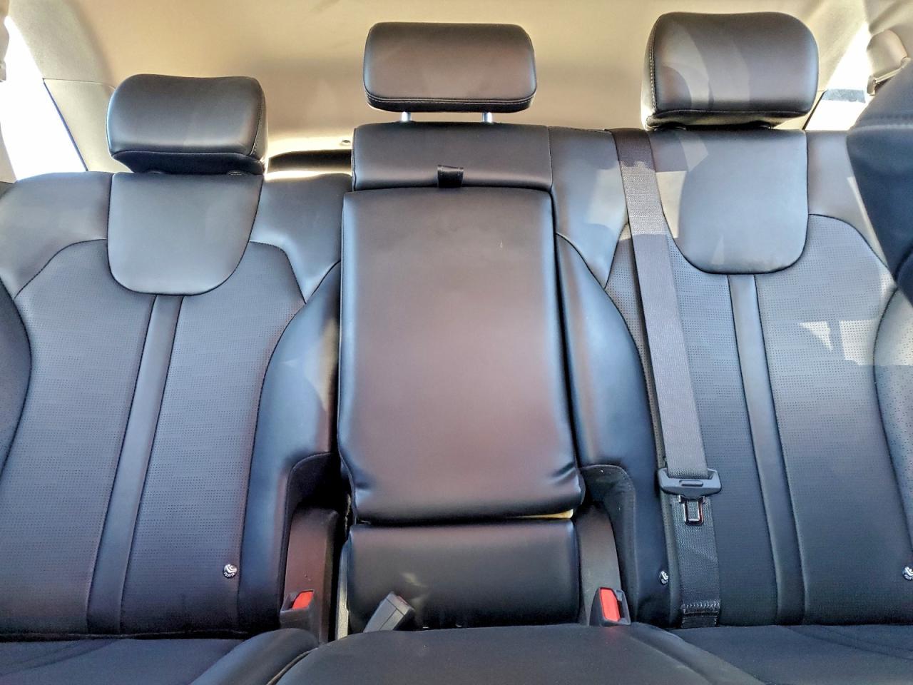 2024 KIA SORENTO S photo 10