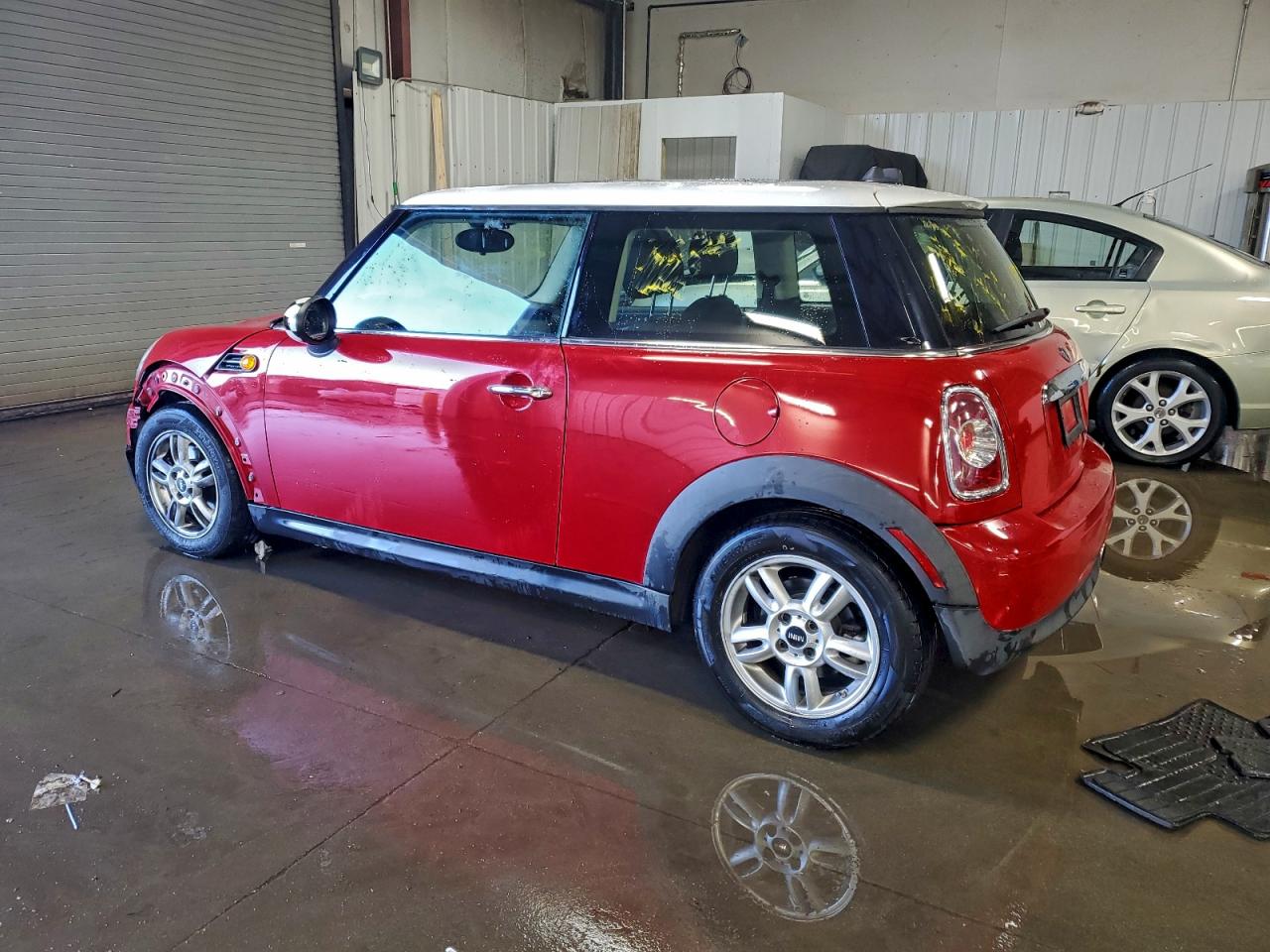 2011 MINI COOPER photo 2