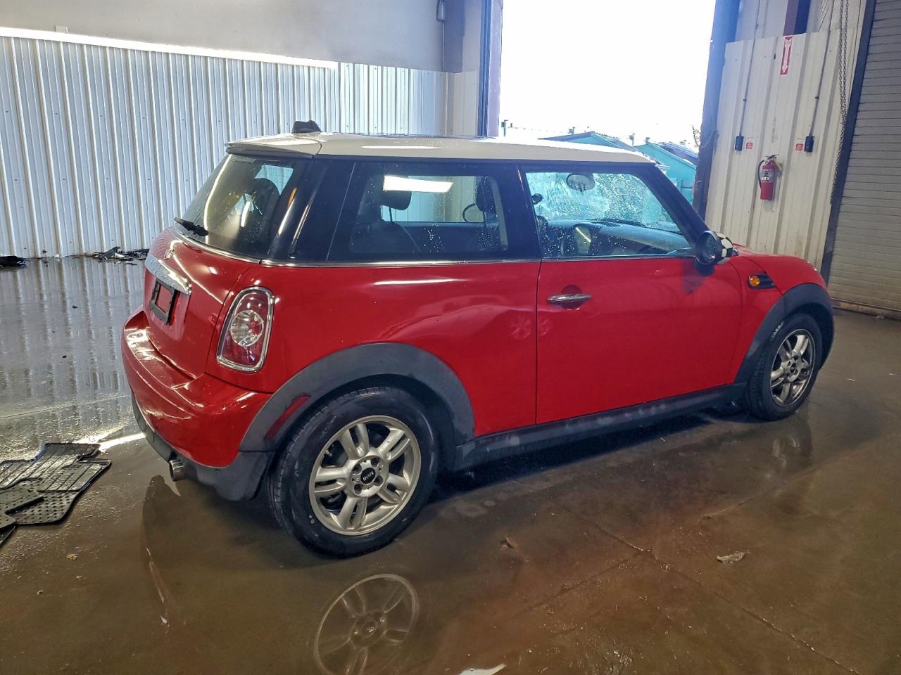 2011 MINI COOPER photo 3