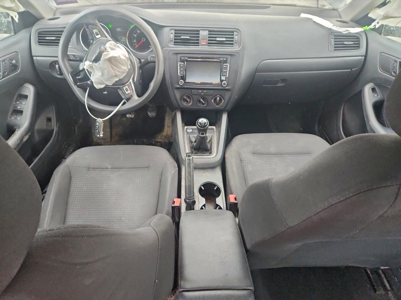 2015 VOLKSWAGEN JETTA BASE photo 22