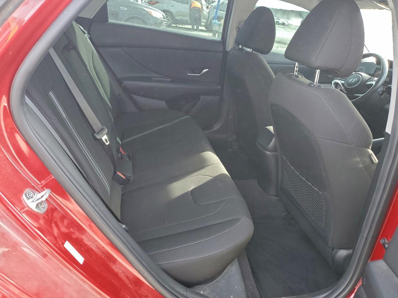 2022 HYUNDAI ELANTRA SEL photo 10