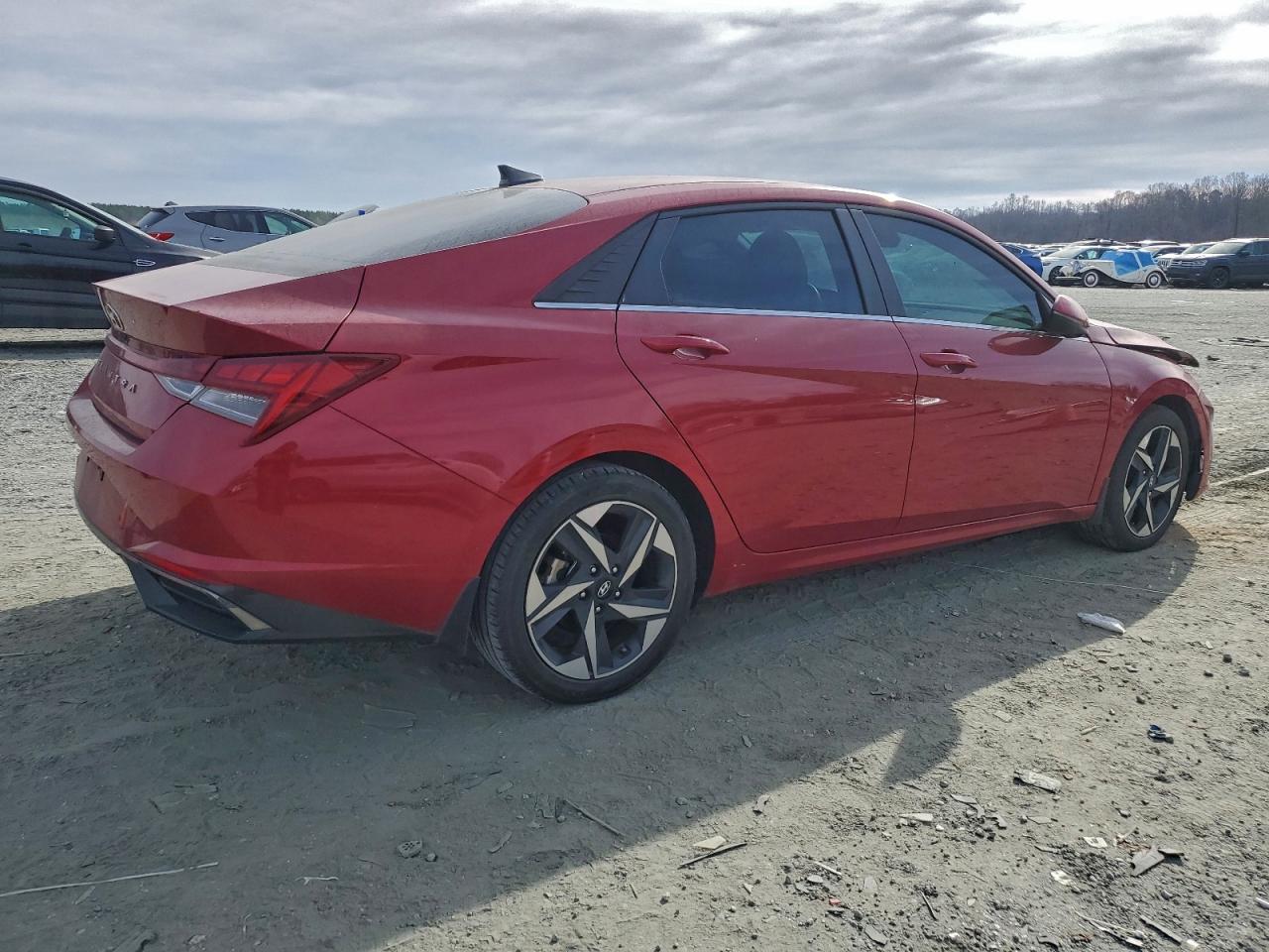 2022 HYUNDAI ELANTRA SEL photo 3