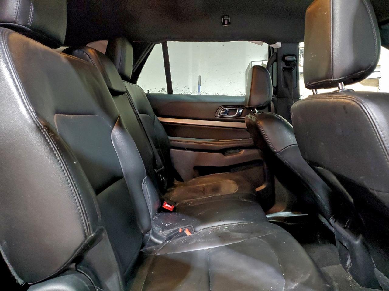 2018 FORD EXPLORER XLT photo 11