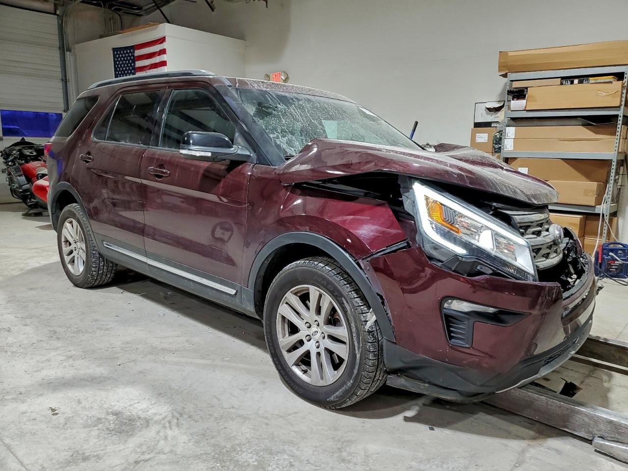 2018 FORD EXPLORER XLT photo 4