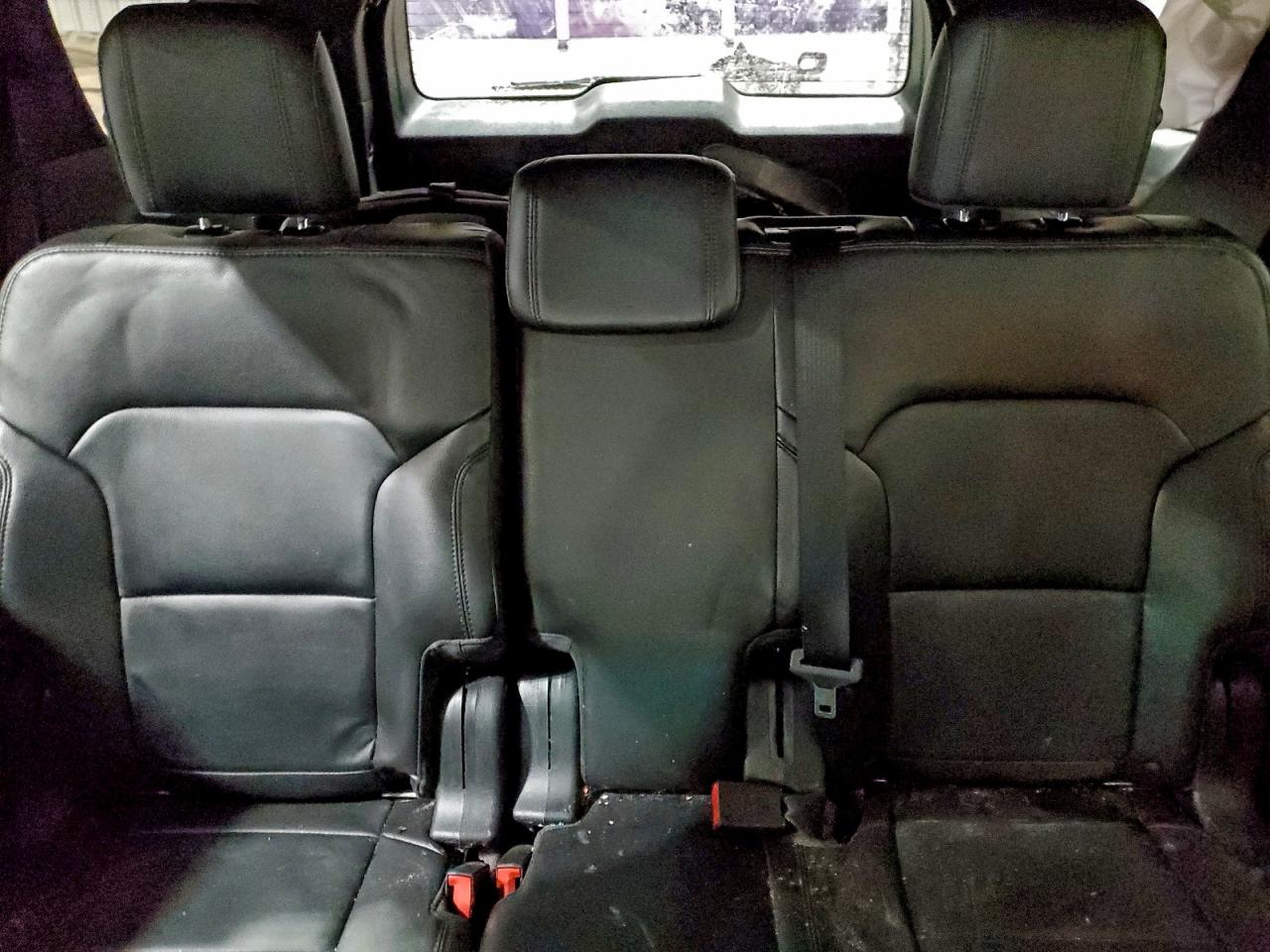 2018 FORD EXPLORER XLT photo 10