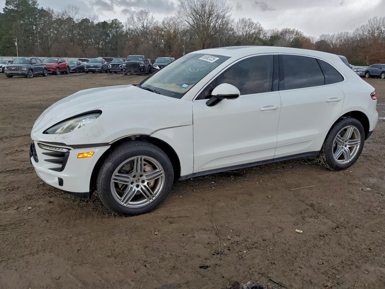 2015 PORSCHE MACAN