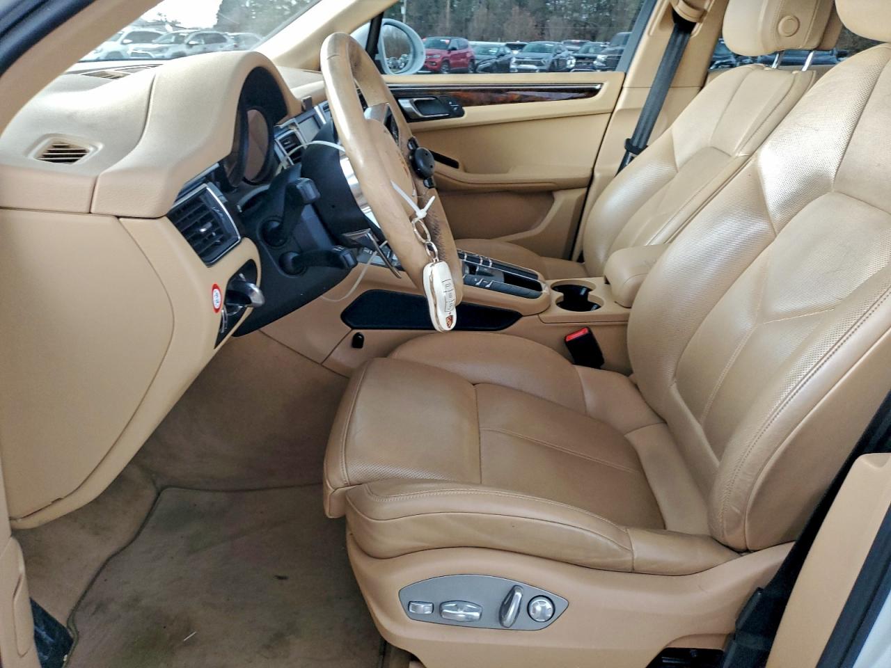 2015 PORSCHE MACAN S photo 7