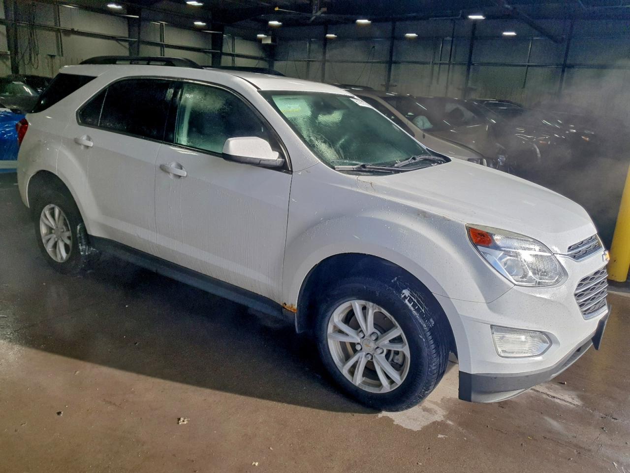 2016 CHEVROLET EQUINOX LT photo 4