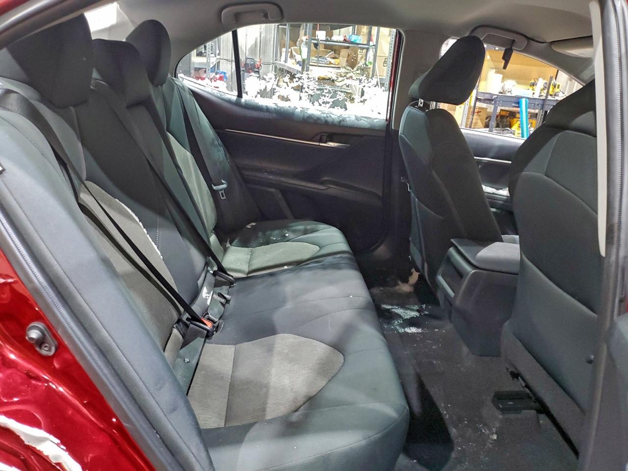 2022 TOYOTA CAMRY LE photo 28