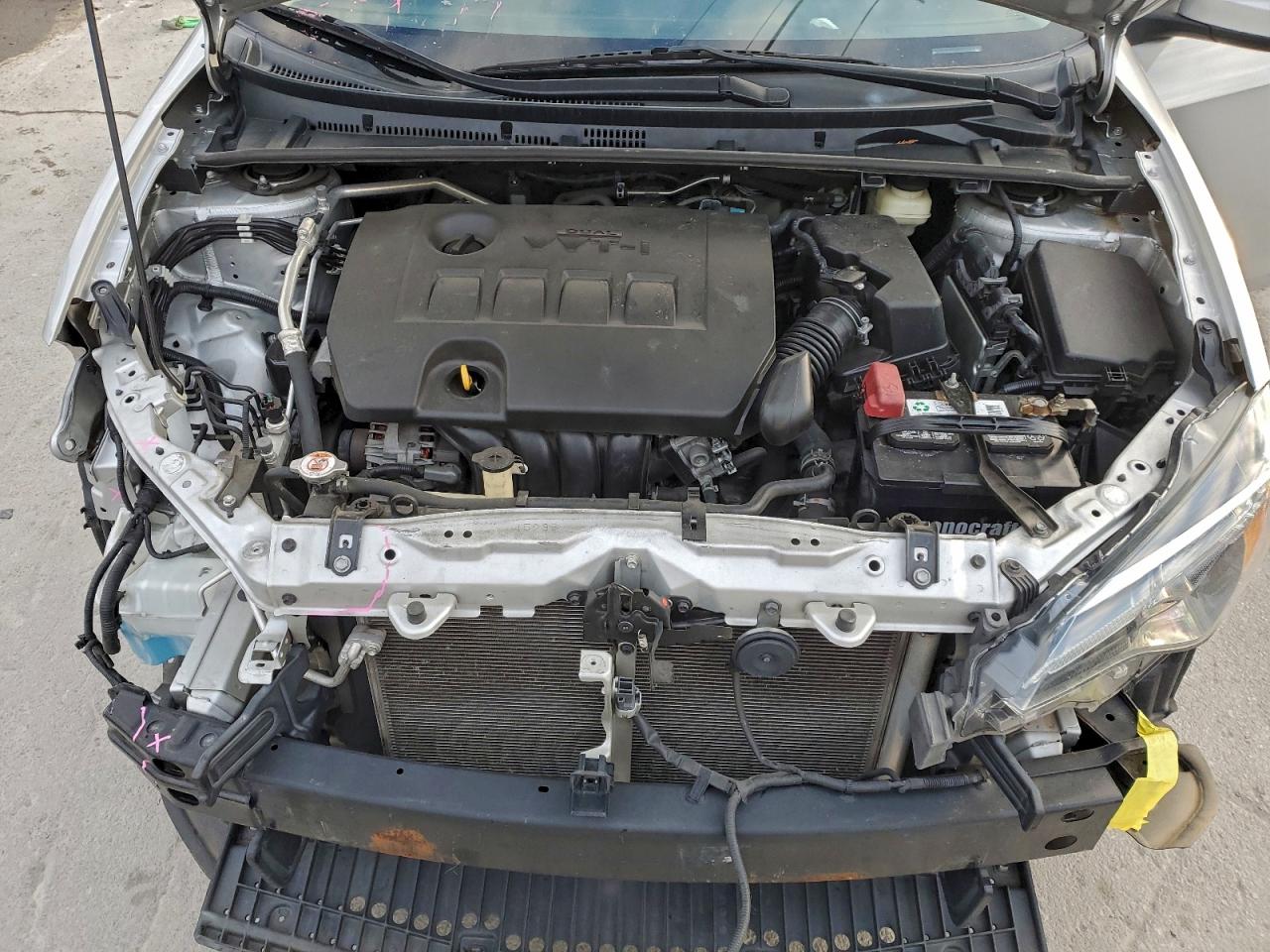 2018 TOYOTA COROLLA L photo 11