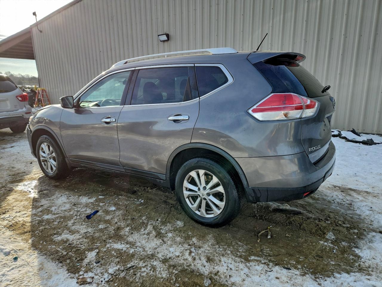 2016 NISSAN ROGUE S photo 2