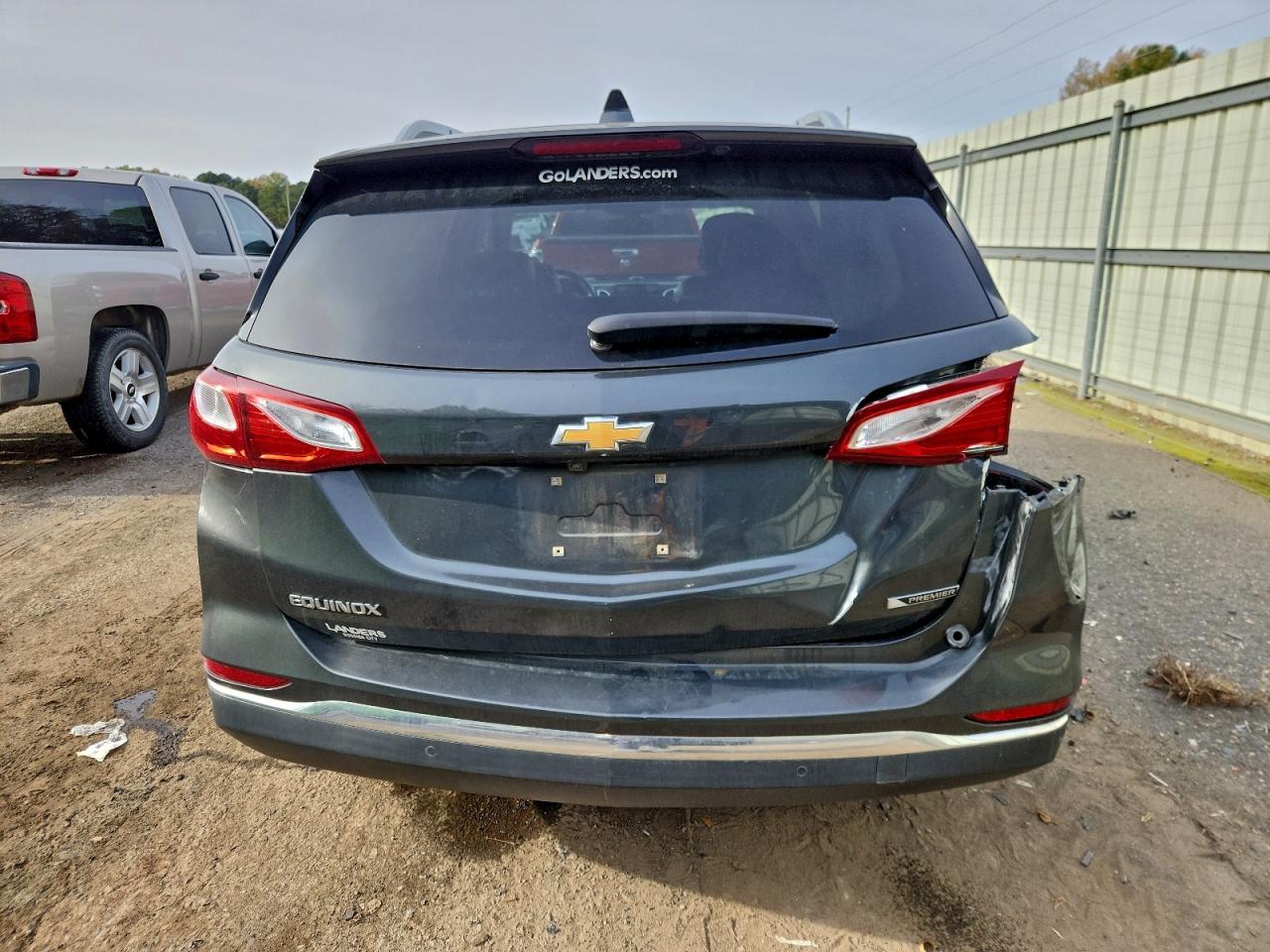 2018 CHEVROLET EQUINOX PREMIER photo 11
