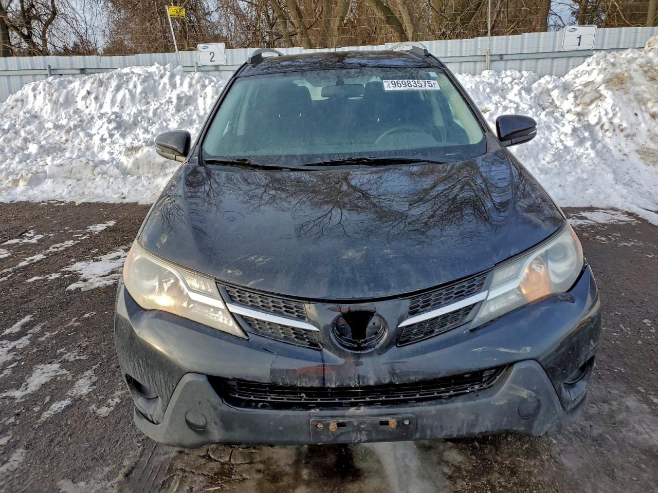 2015 TOYOTA RAV4 LE photo 5