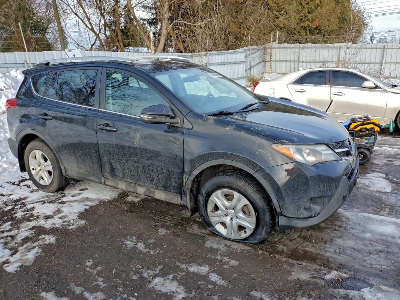 2015 TOYOTA RAV4 LE photo 4