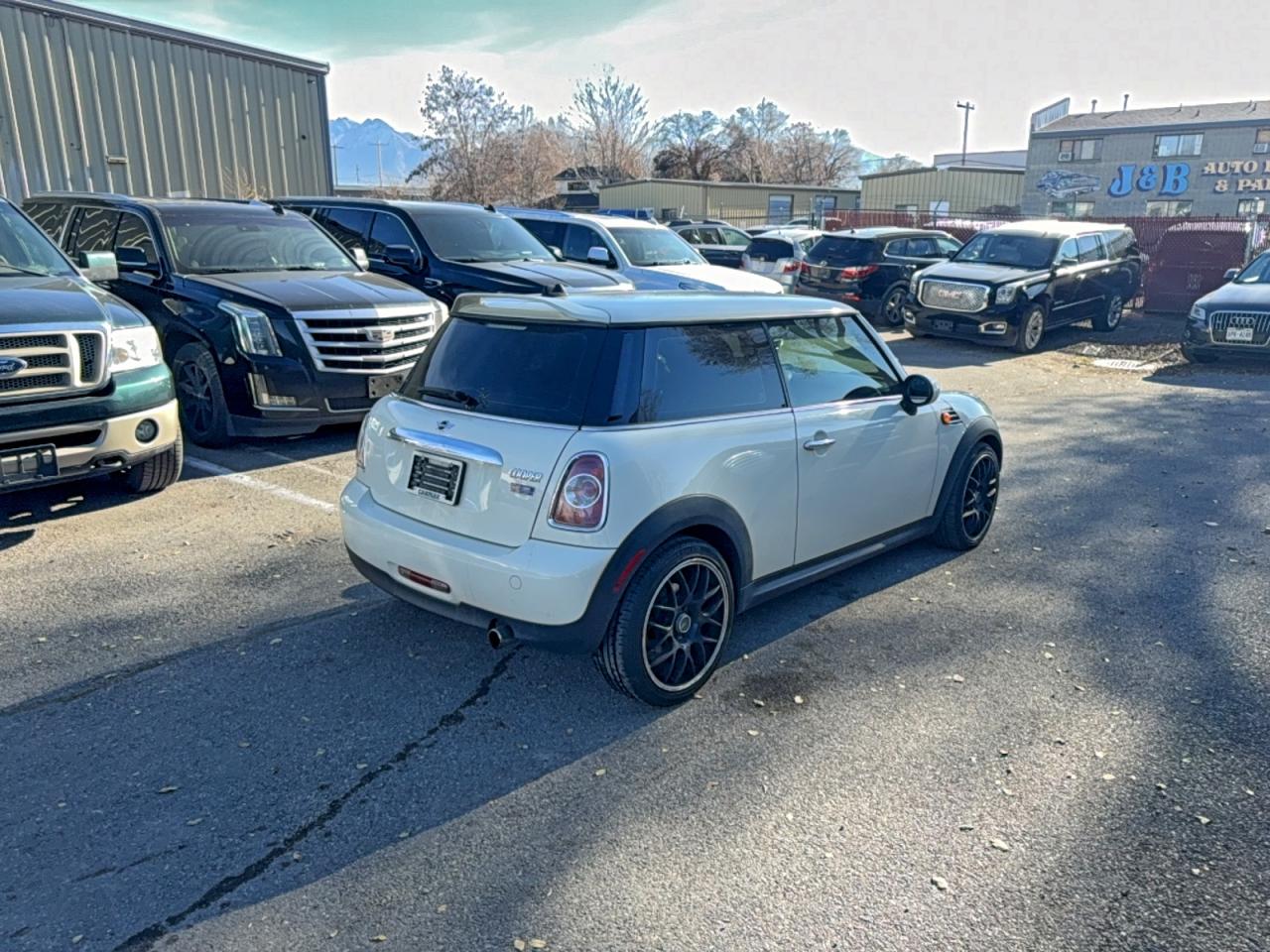 2012 MINI COOPER photo 4