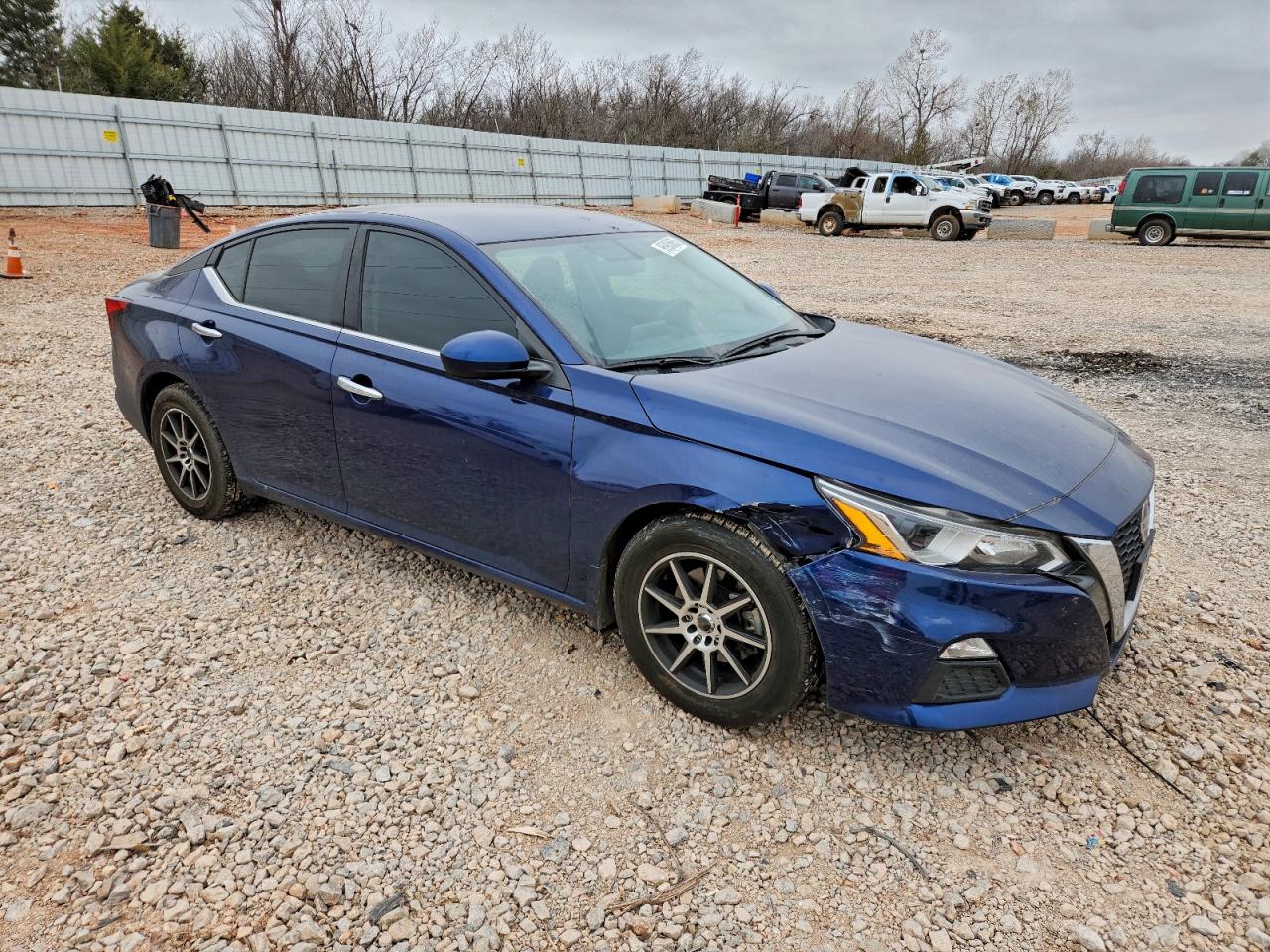 2019 NISSAN ALTIMA S photo 4