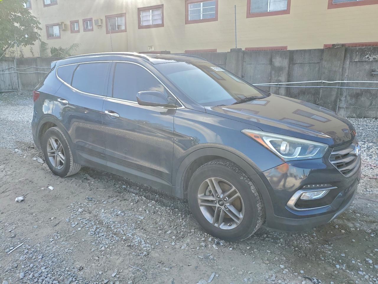 2017 HYUNDAI SANTA FE SPORT photo 4